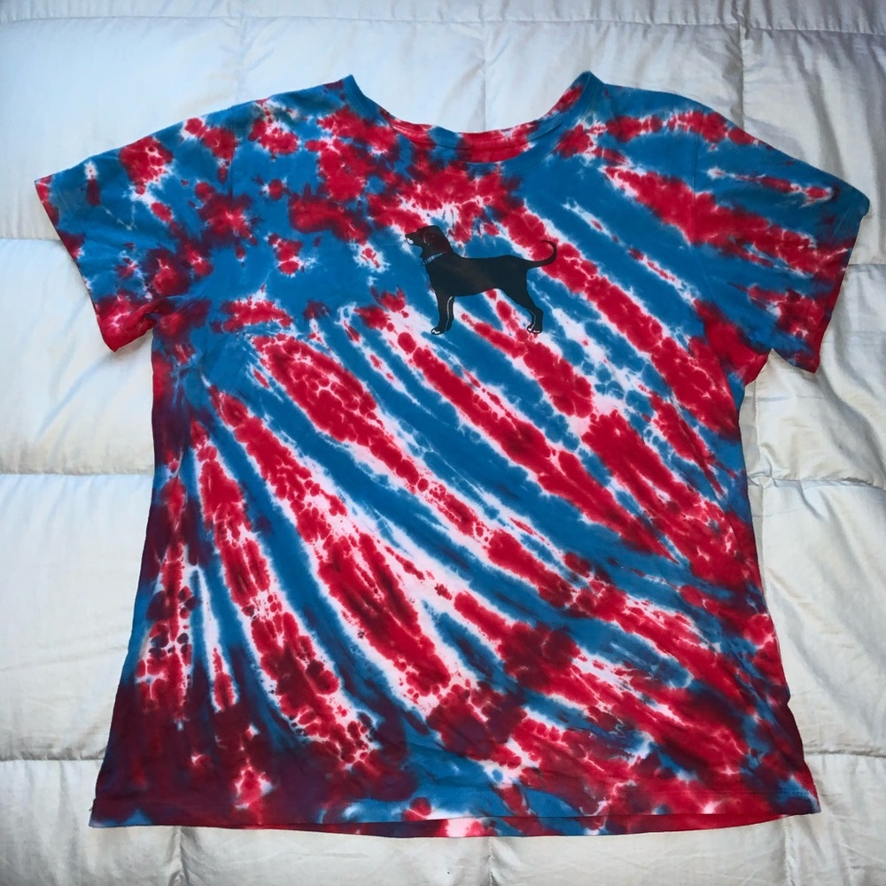 Tie dye The Black Dog tee